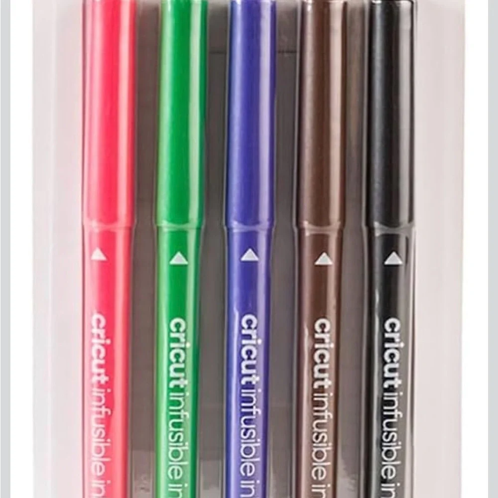 Cricut Infusible Ink Marker Set - Red, Green, Blue, Brown, Black
